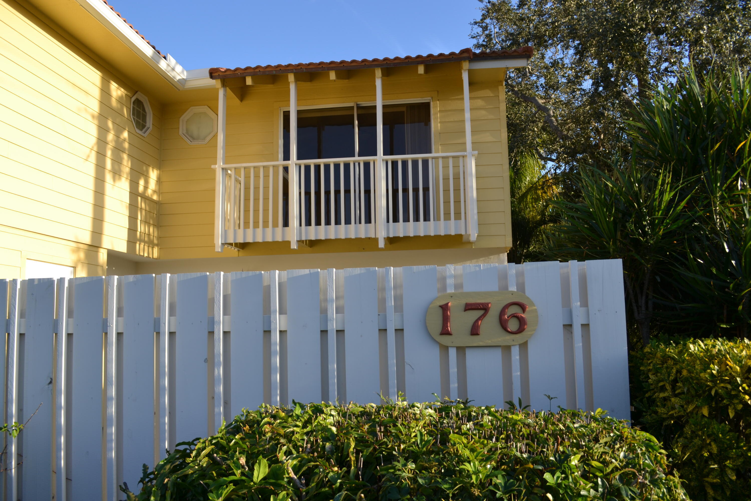 176 Seabreeze Circle — photo
