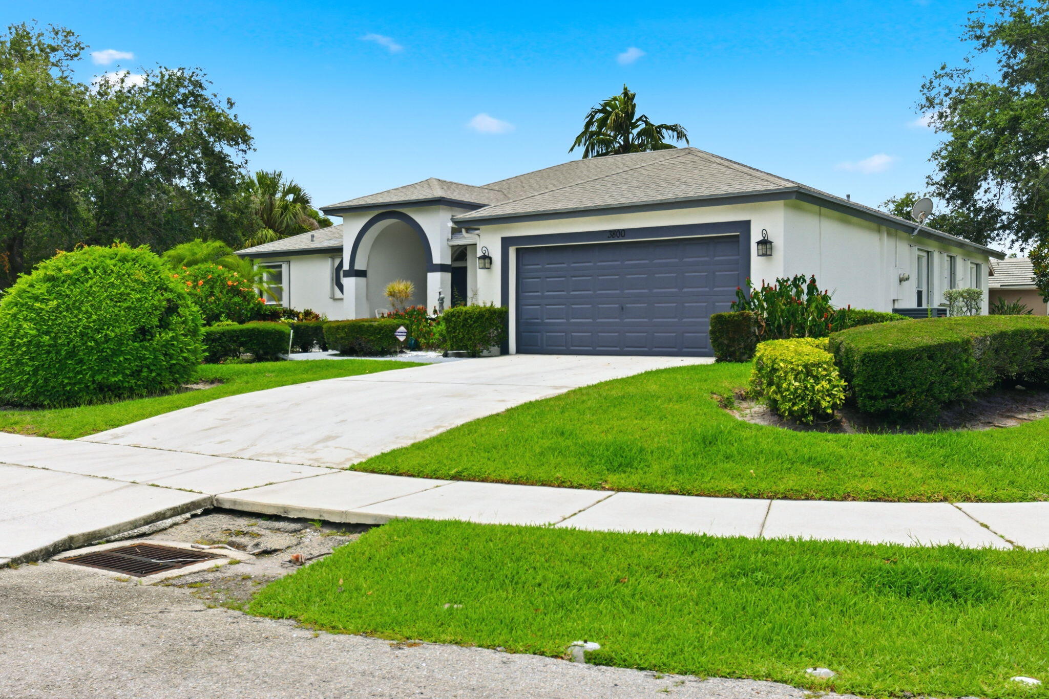 3800 NW 10th Street — photo