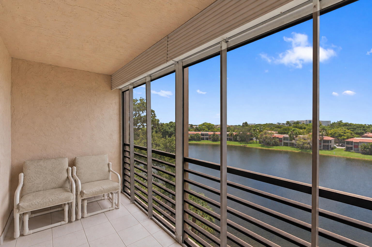 900 Colony Point Circle 511 — photo