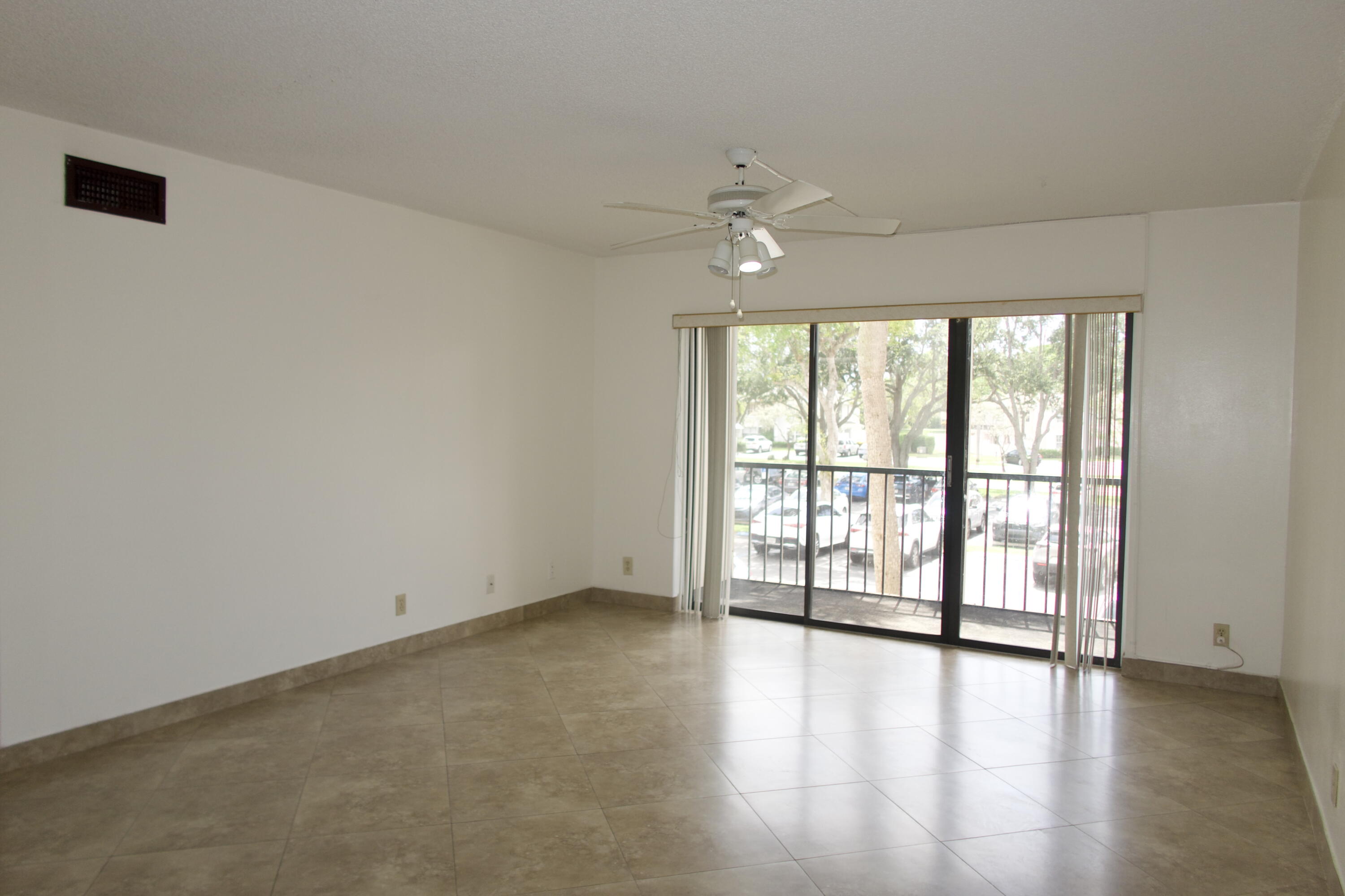 208 Foxtail Drive D2 — photo