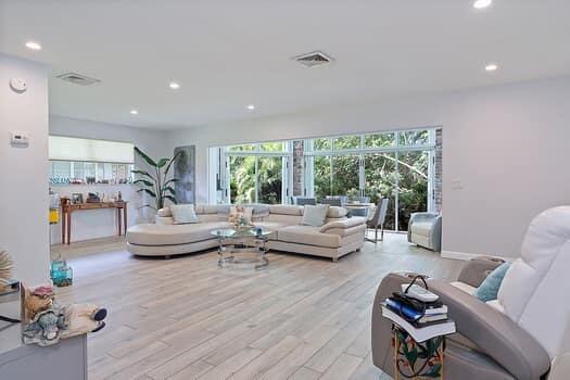 415 Pine Tree Court 16 — photo