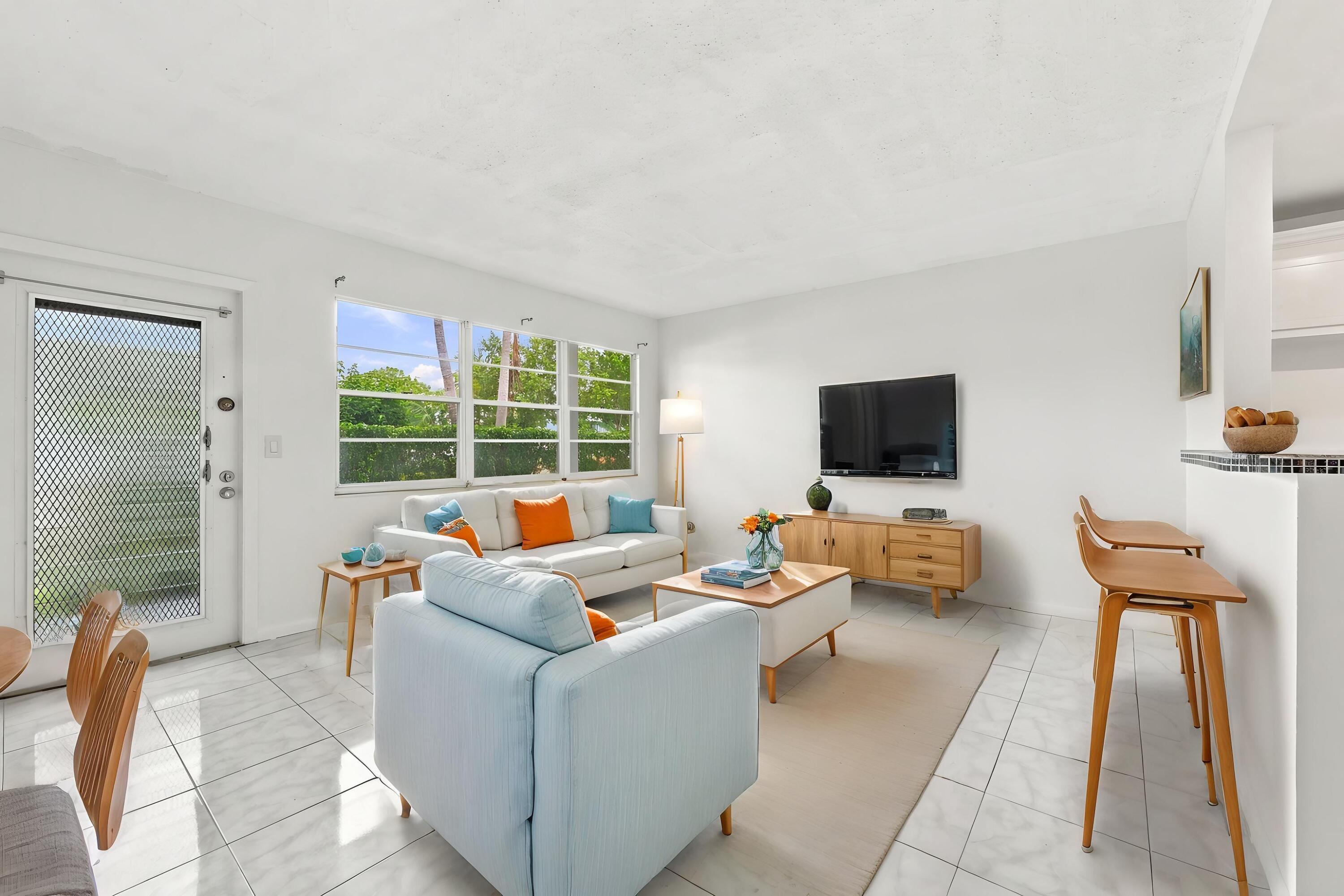 310 Oakridge R Court 310 — photo