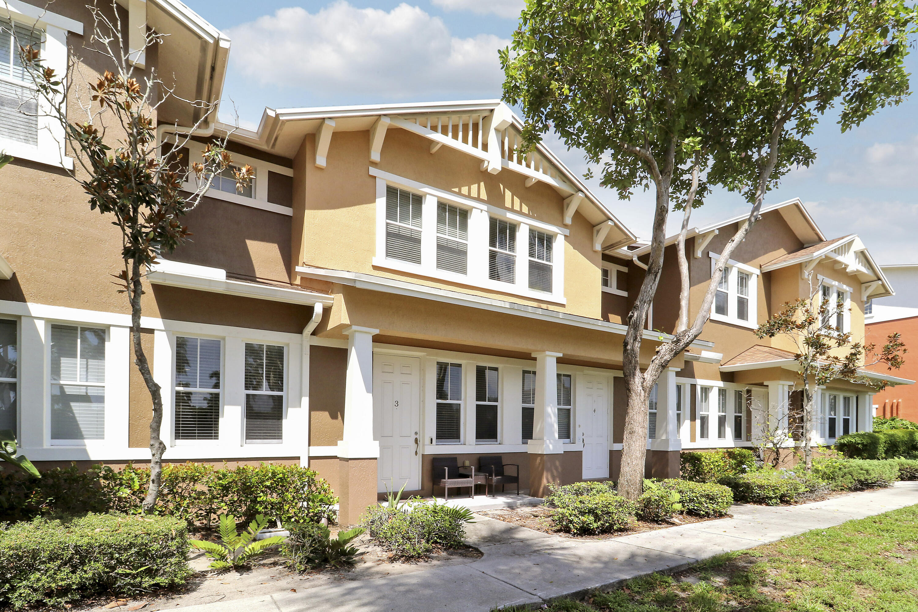 880 Millbrae Court 3 — photo