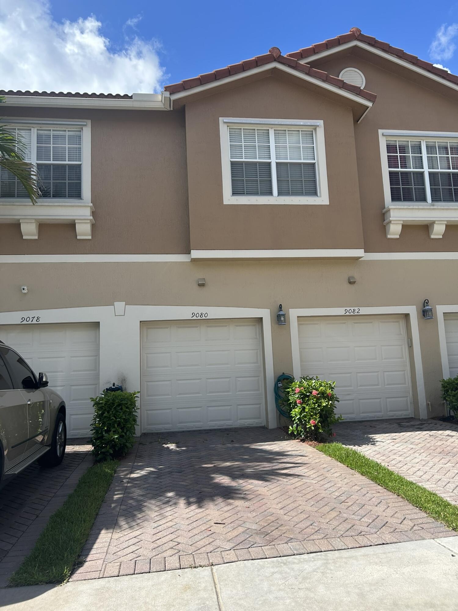 9080 Preston Place 17204 — photo