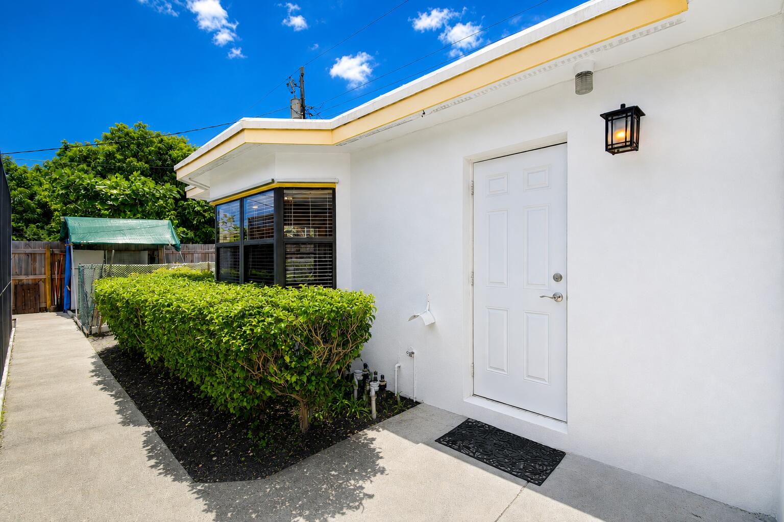 1316 Date Palm Drive Rear — photo