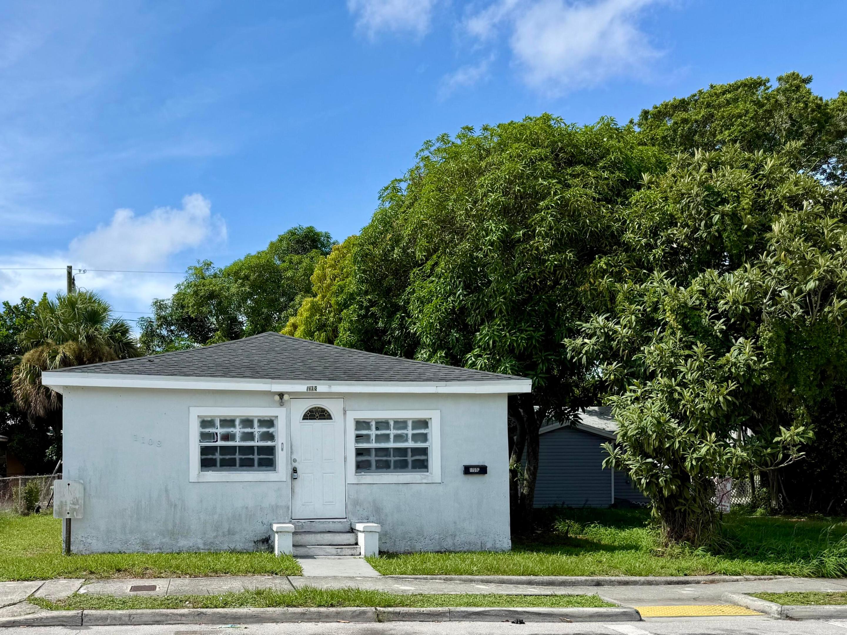 1108 State Street — photo