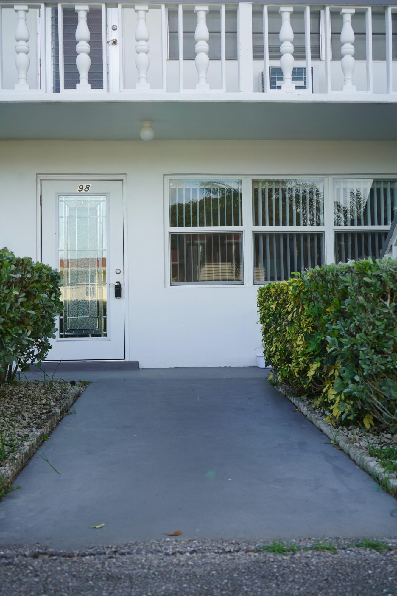 97 Berkshire E — photo