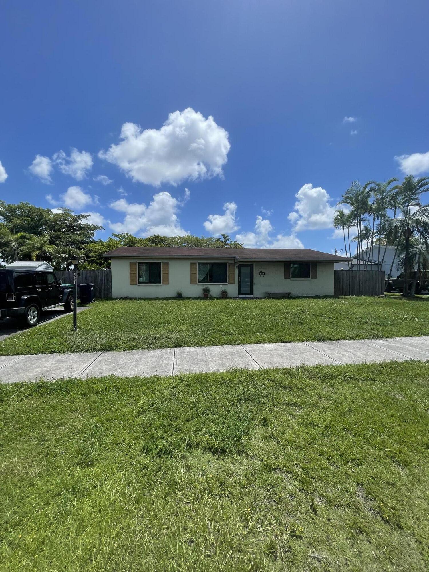 7241 SW 137th Court — photo