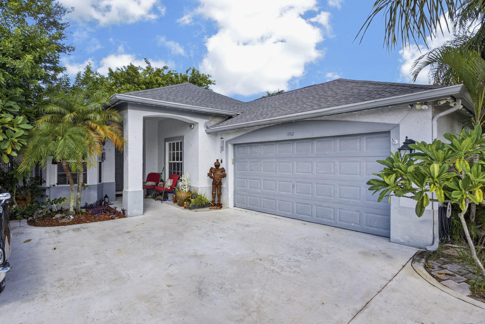 1480 Lake Breeze Drive — photo