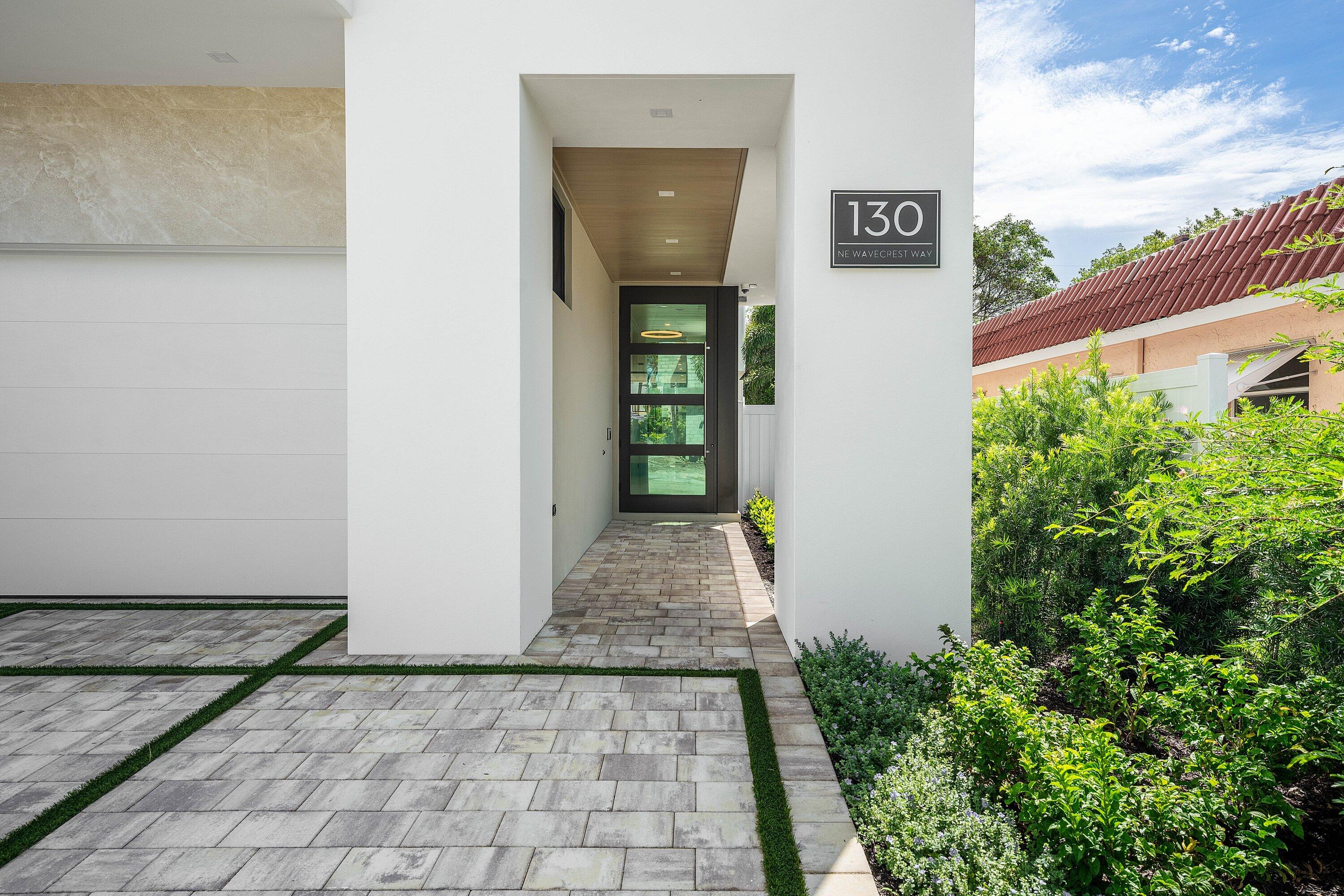 130 NE Wavecrest Way, Boca Raton, FL 33432 — photo 2