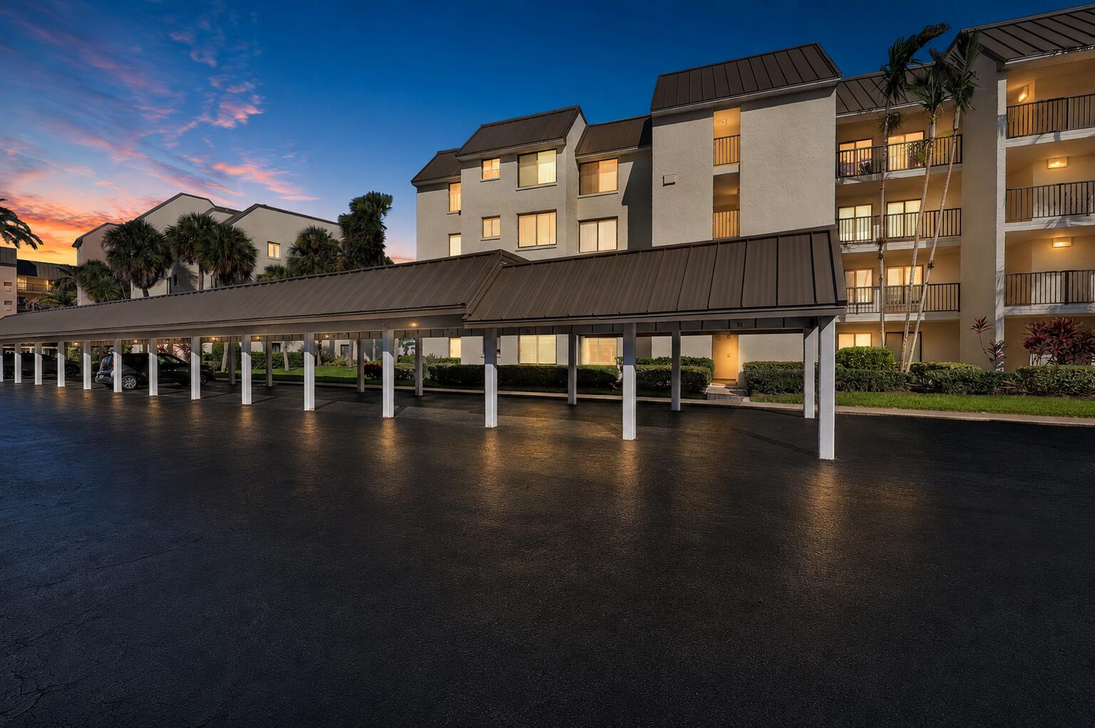 2400 S Ocean Drive 2215 — photo