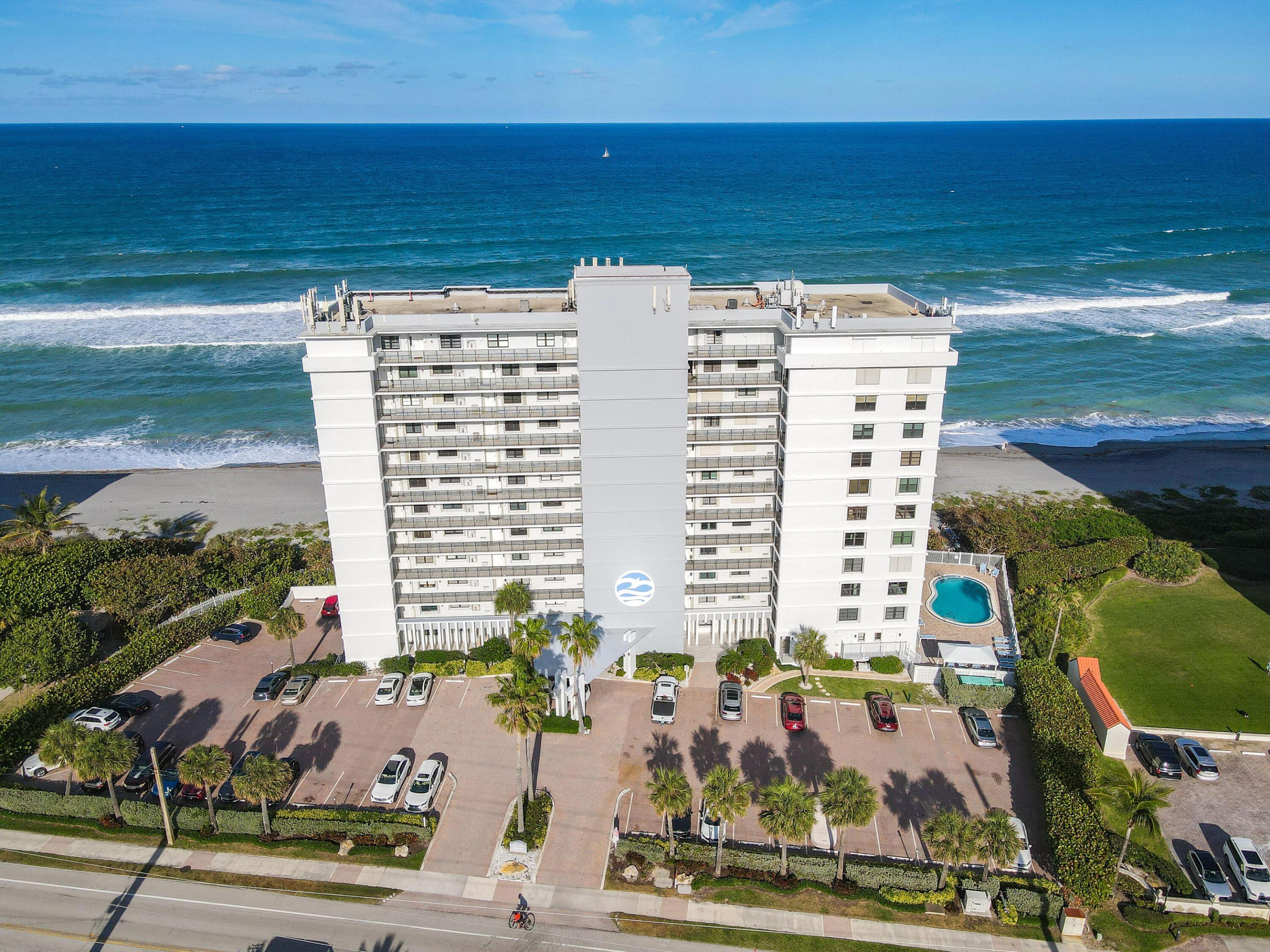 840 Ocean Drive 404 — photo