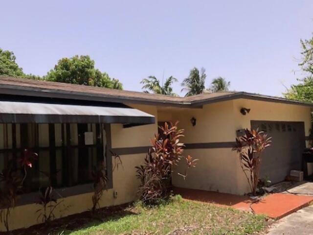 251 SW 16th Street — photo