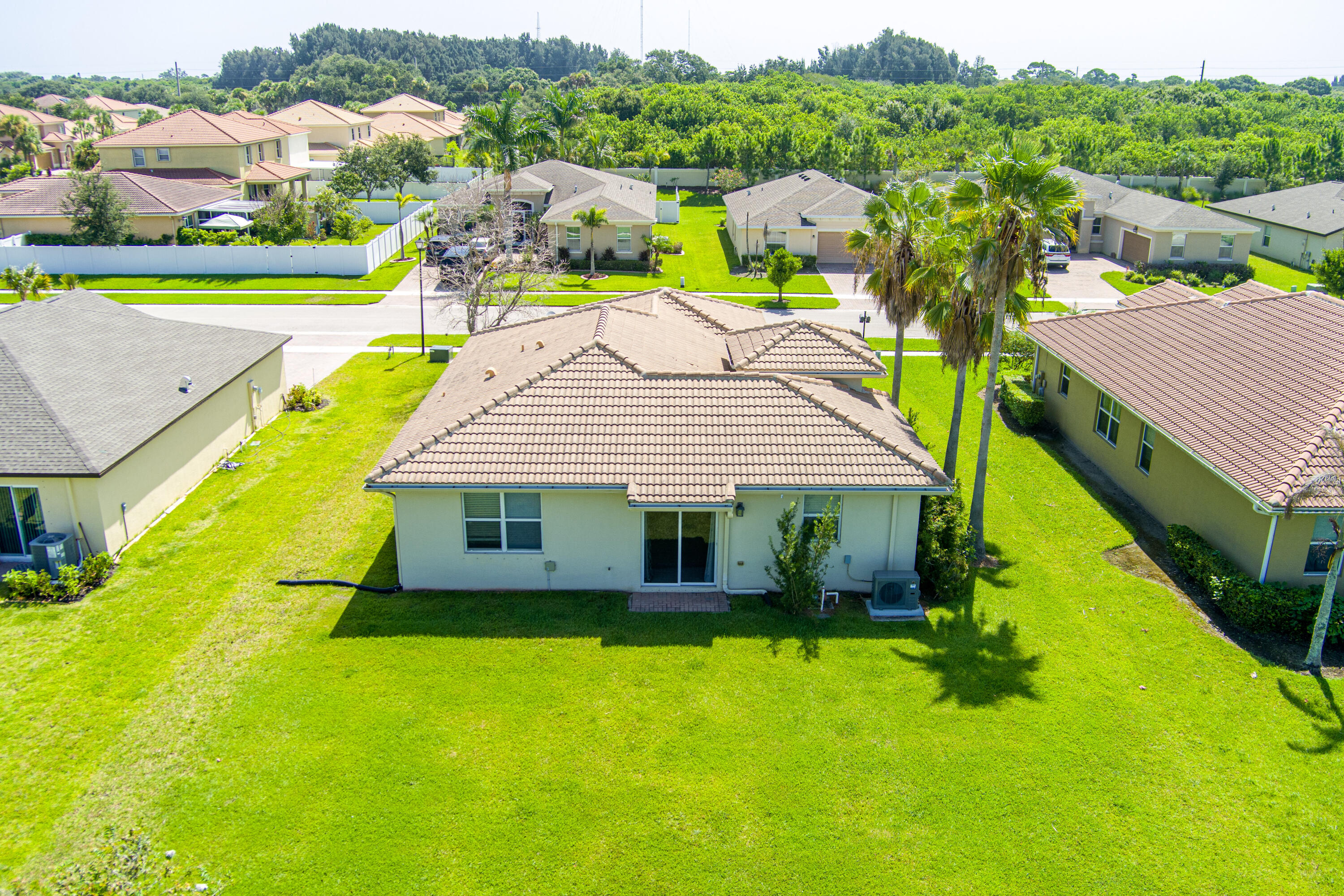 841 Bent Creek Drive — photo