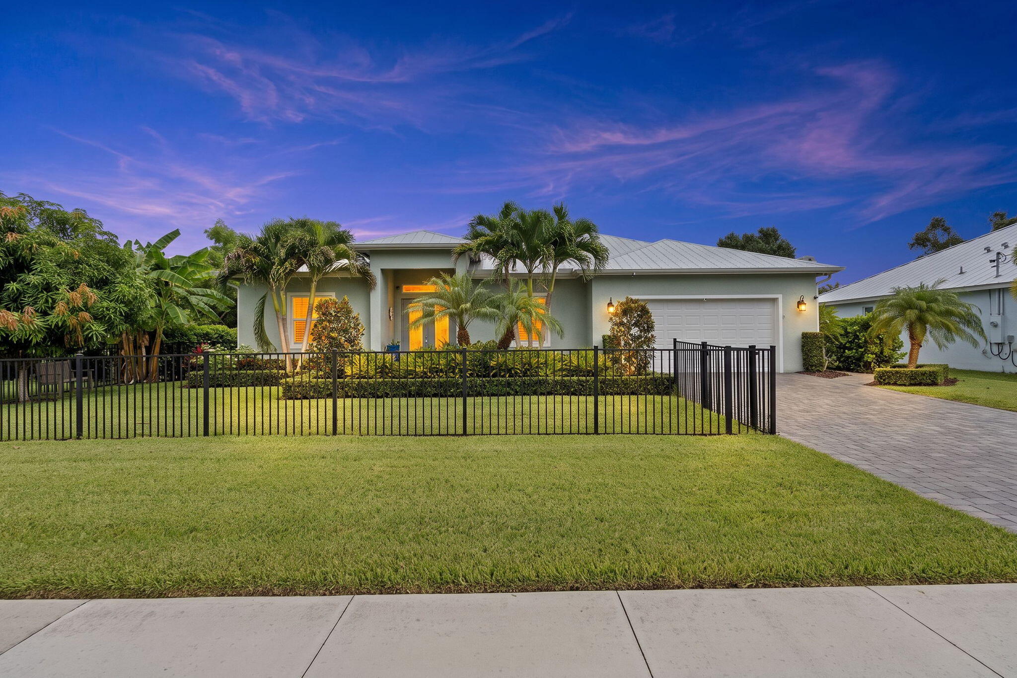 232 SW Indian Groves Drive — photo