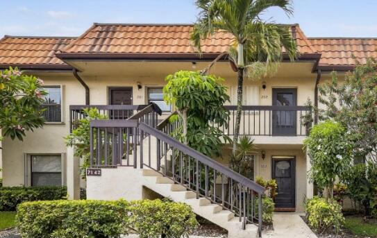 7142 Golf Colony Court 102 — photo
