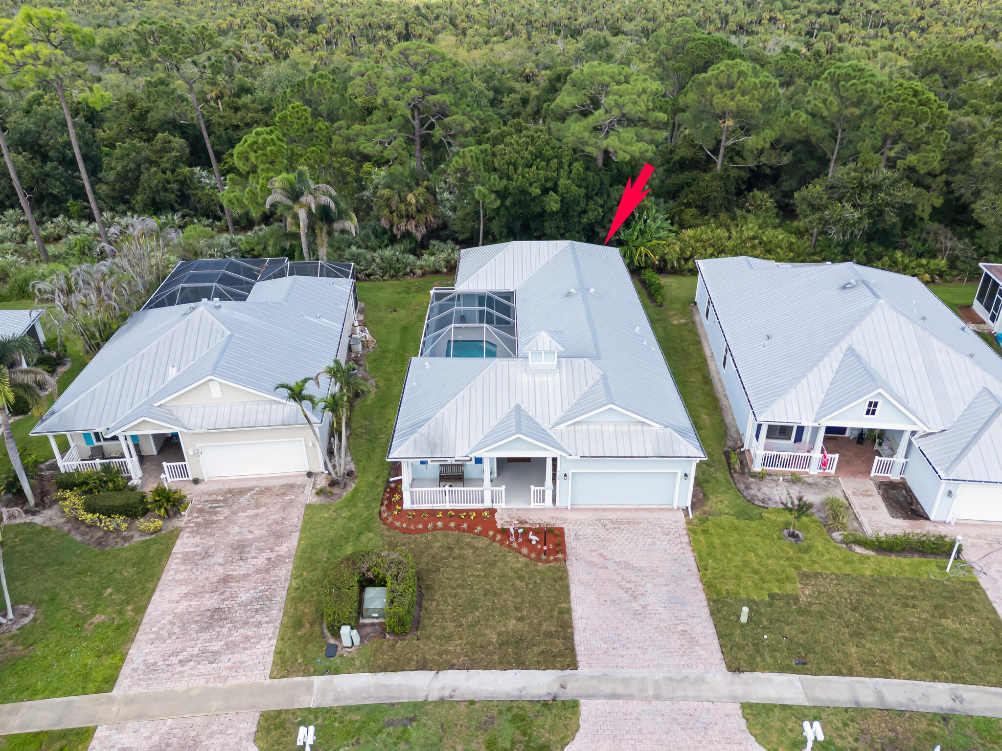 532 NE Canoe Park Circle — photo