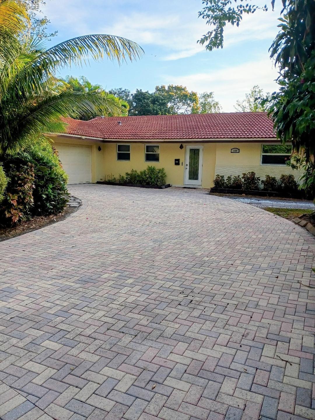 Home in Plantation, FL 33317 — photo 2