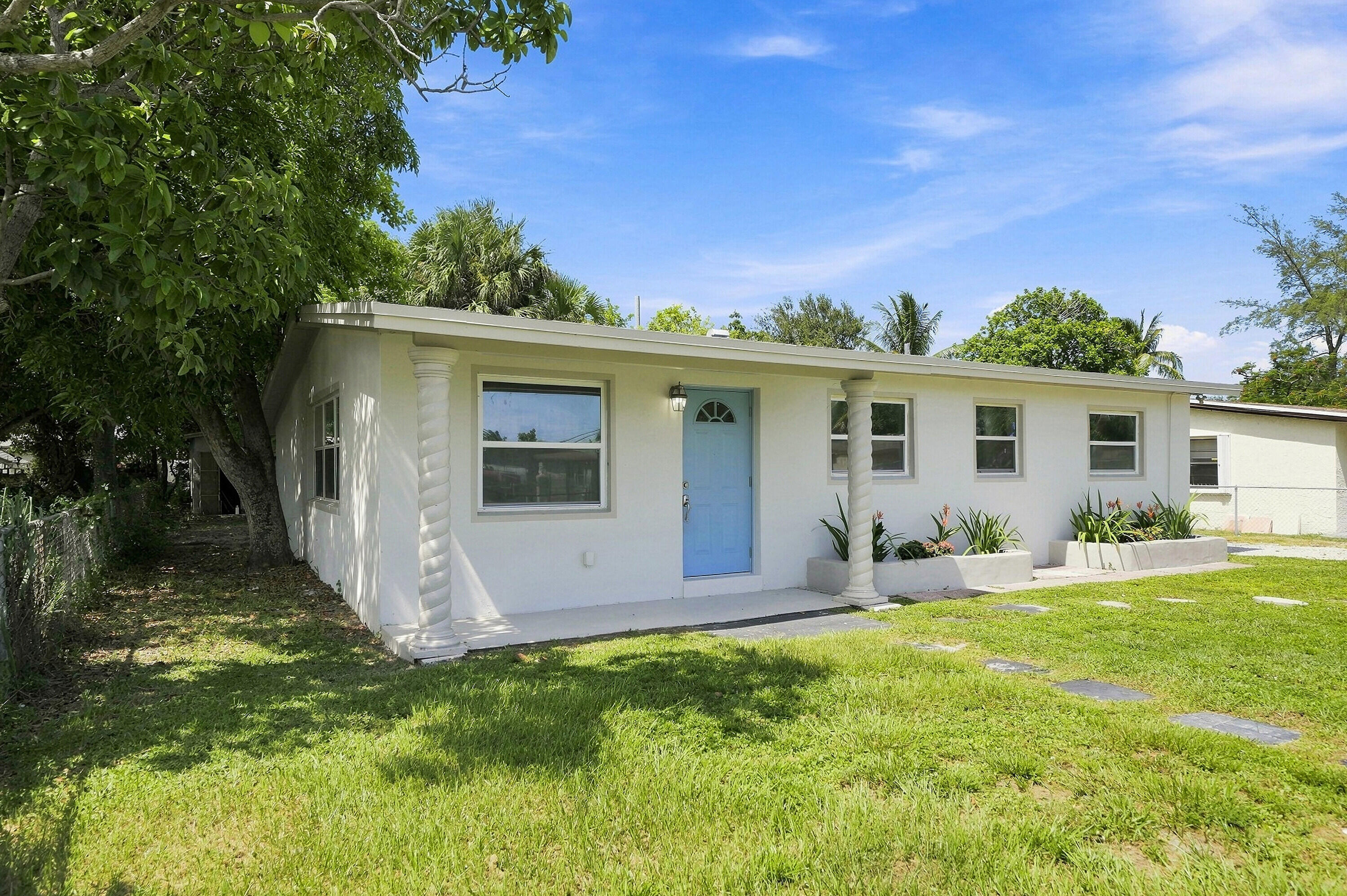 1629 NW 15th Court — photo