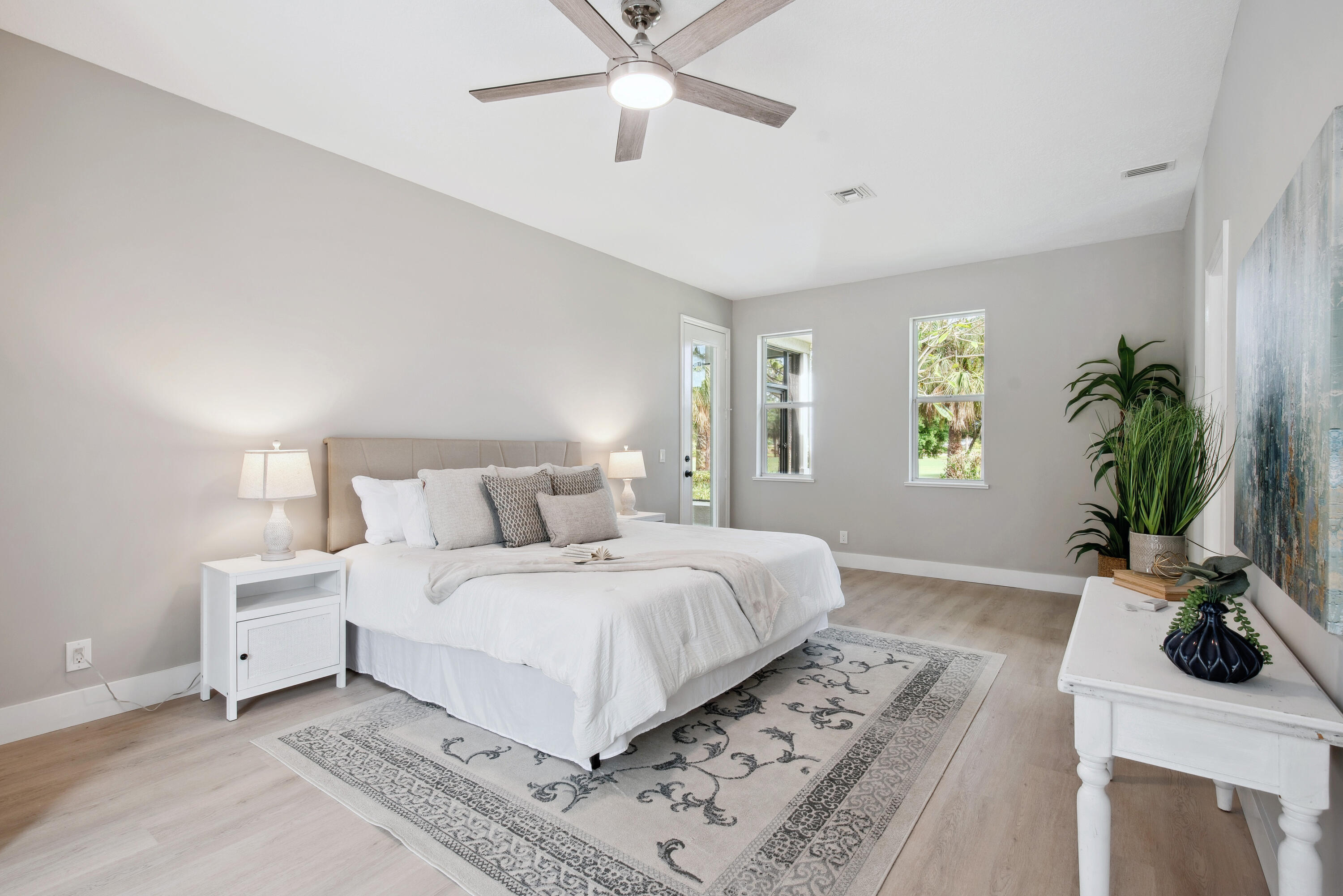 1018 Carolina Circle SW — photo