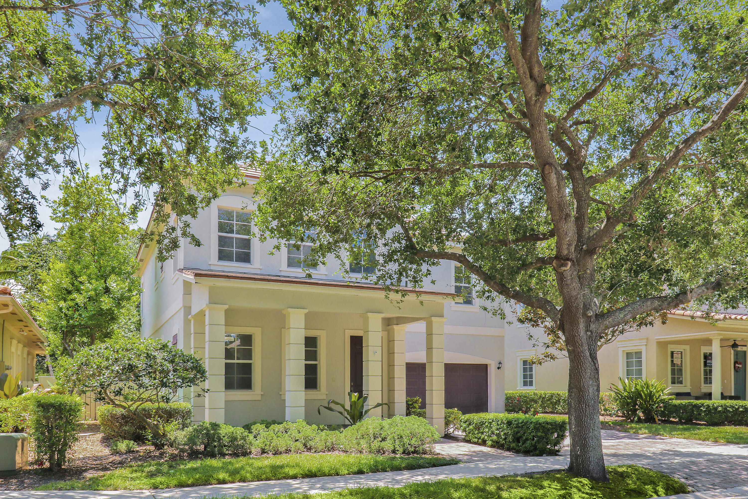 112 Dunmore Drive — photo