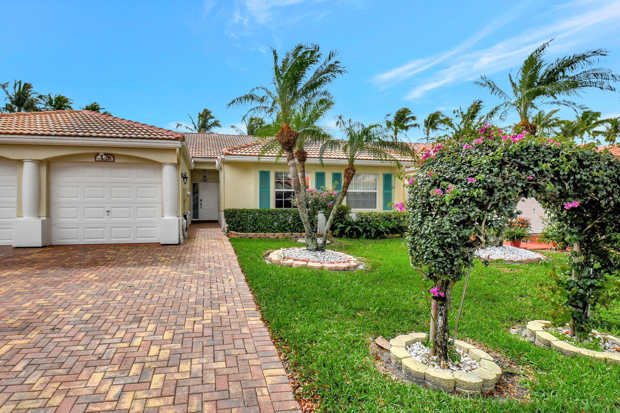 6078 Lake Hibiscus Drive — photo