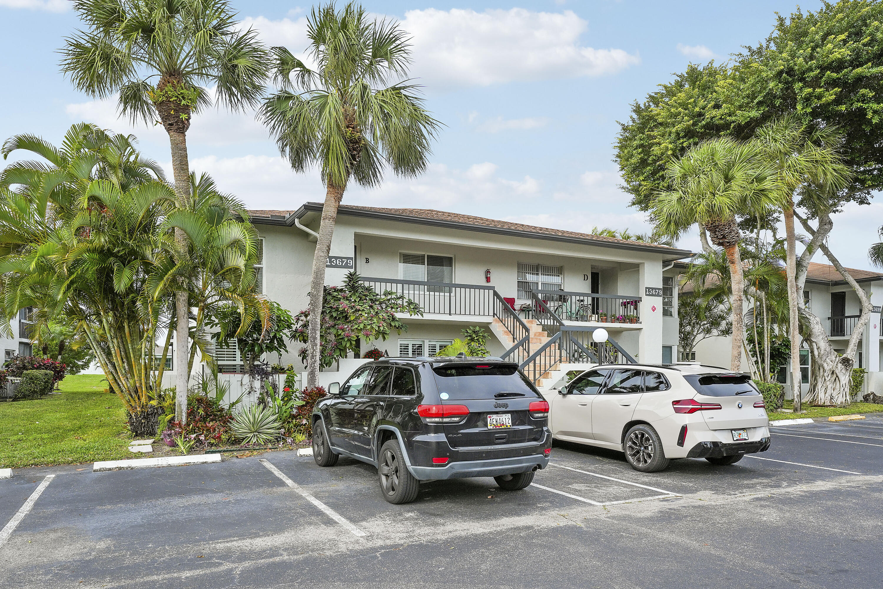 13679 Date Palm Court Unit B — photo