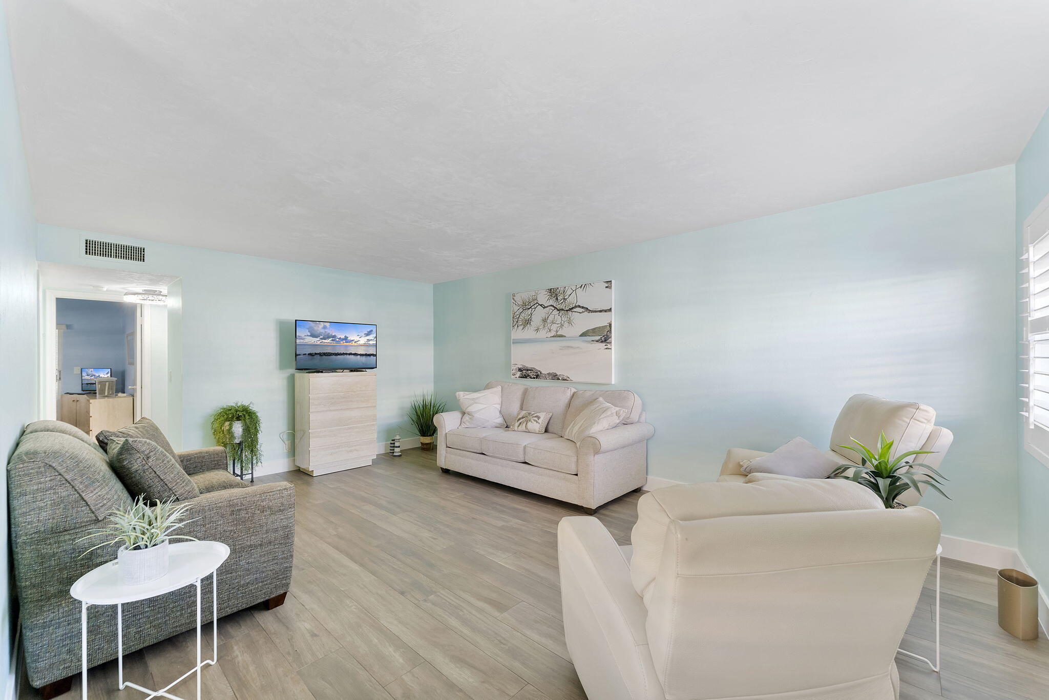 3322 Cynthia Lane 102 — photo