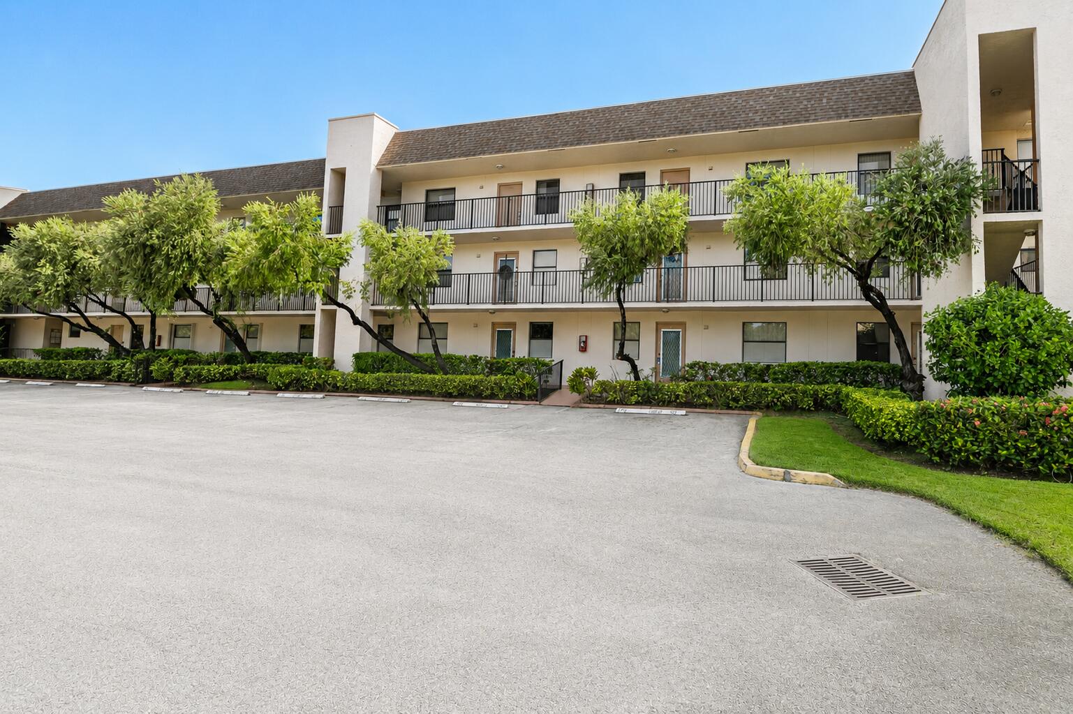 2941 N Nob Hill Road 112 — photo