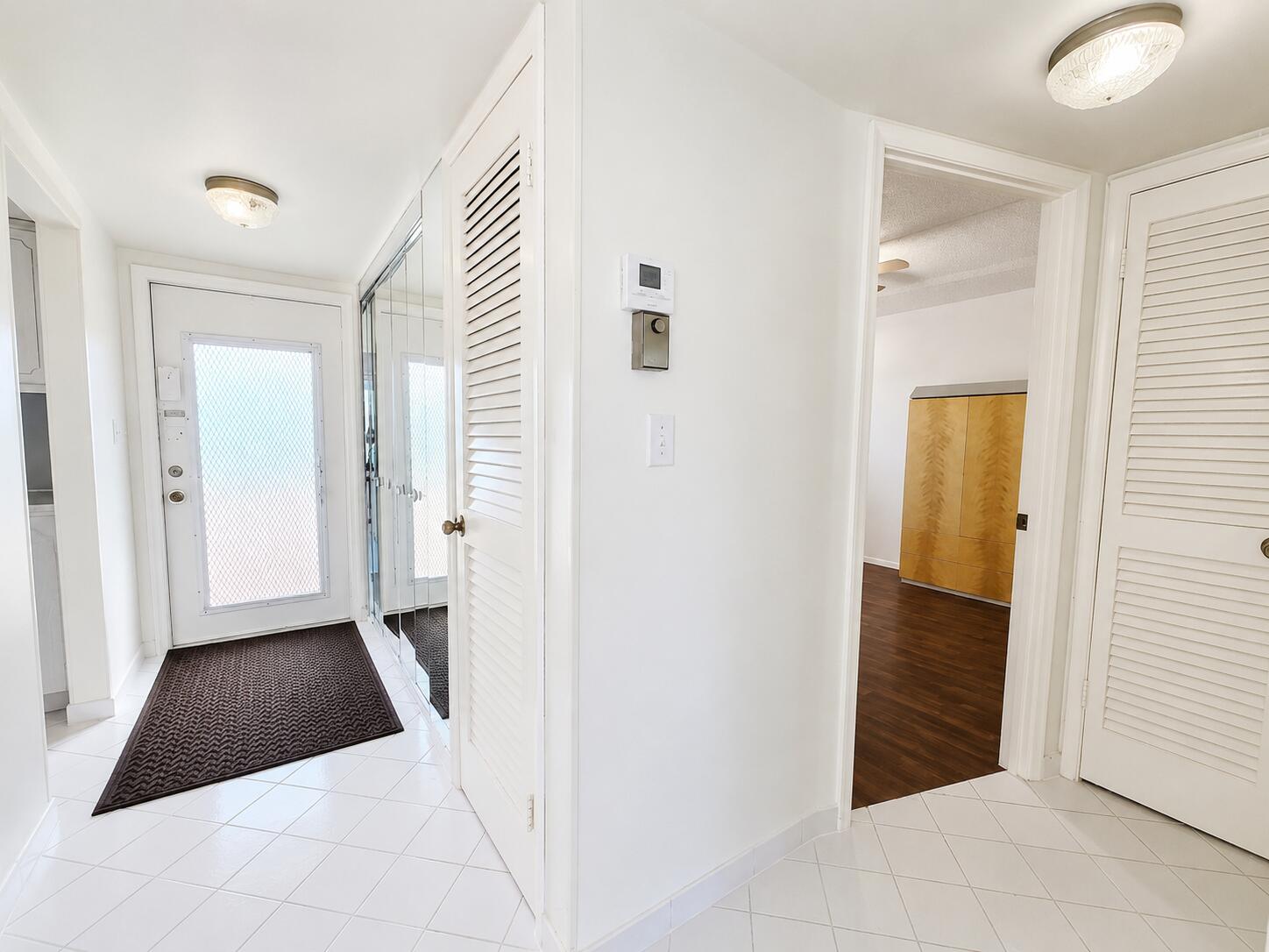 3051 Sunrise Lakes Drive E 203 — photo