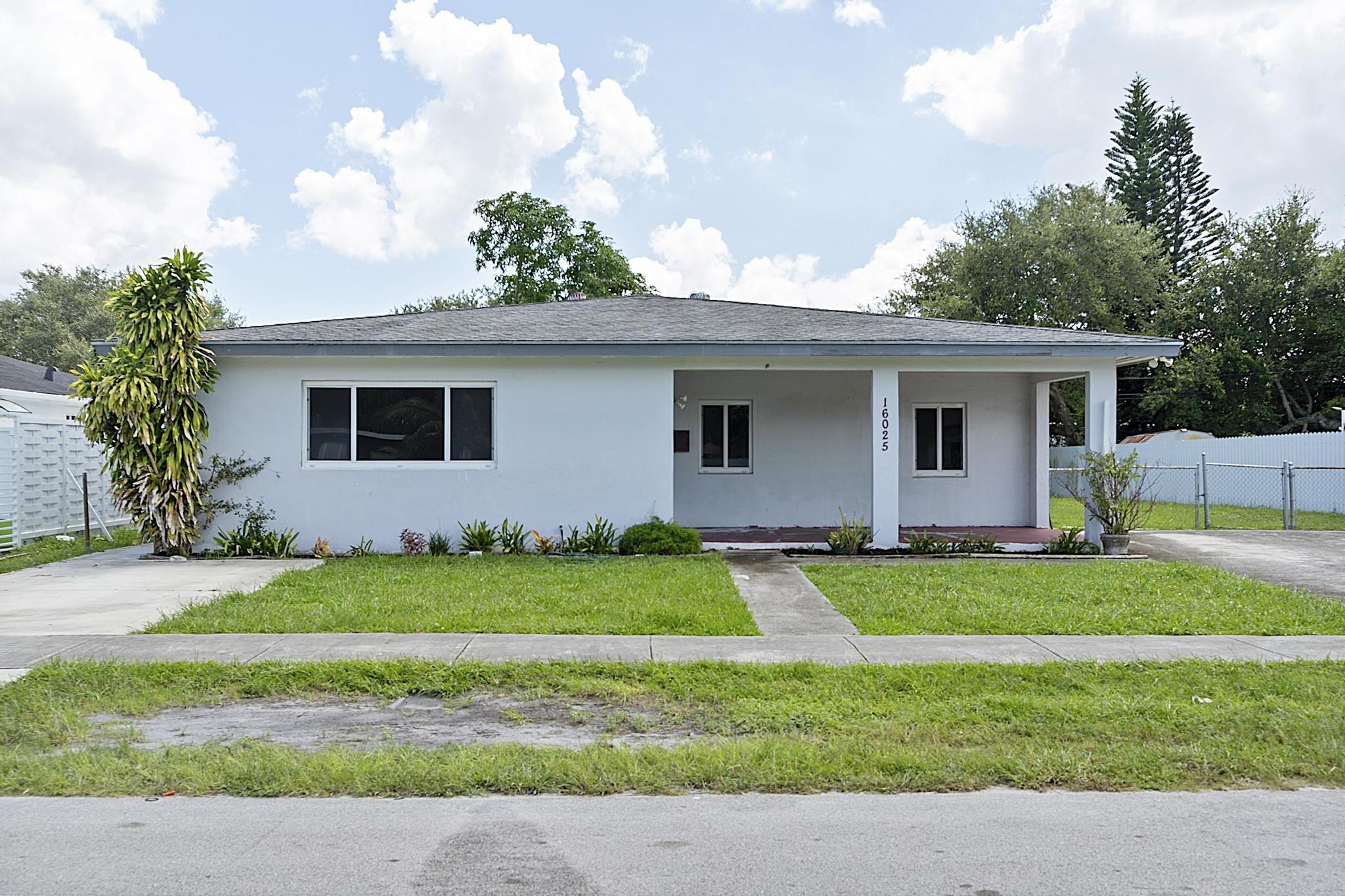 16025 NW 20th Avenue — photo