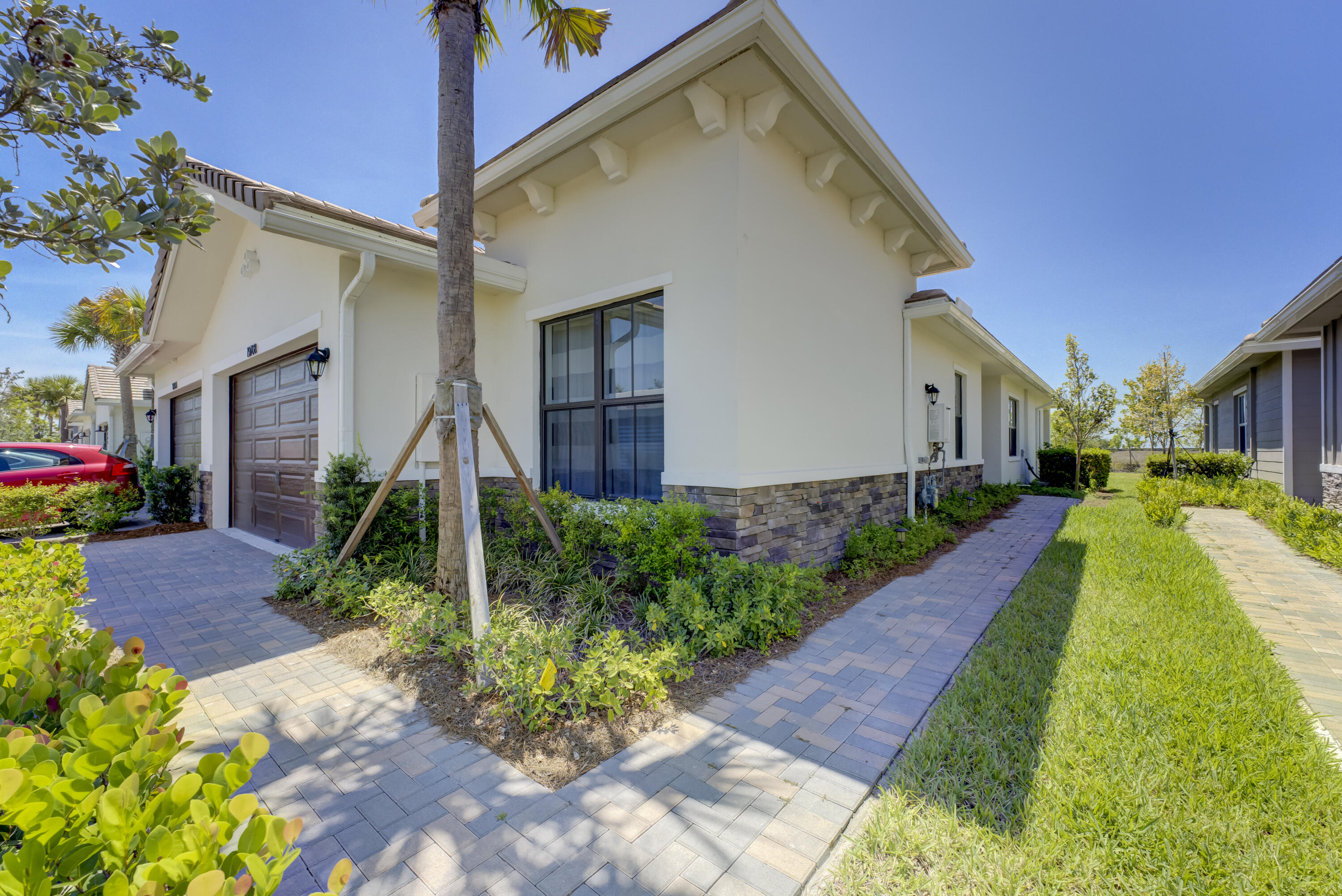 19708 Weathervane Way — photo