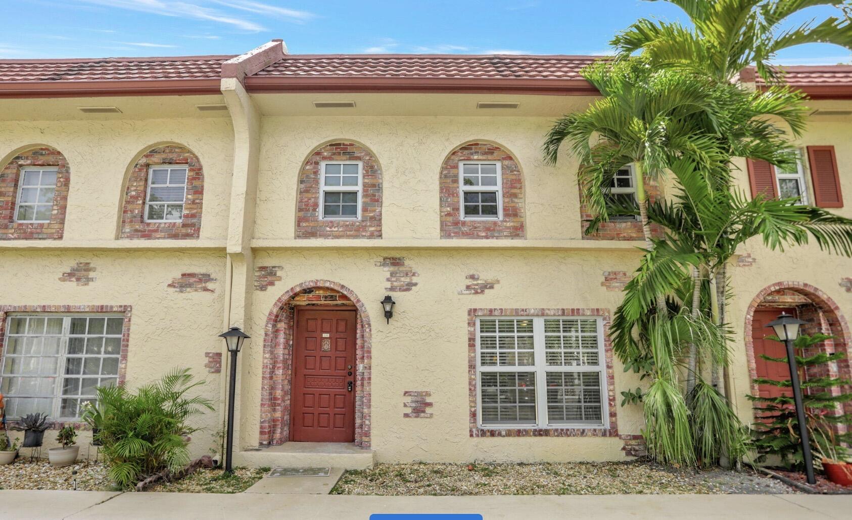 3056 Riverside Drive C6 — photo