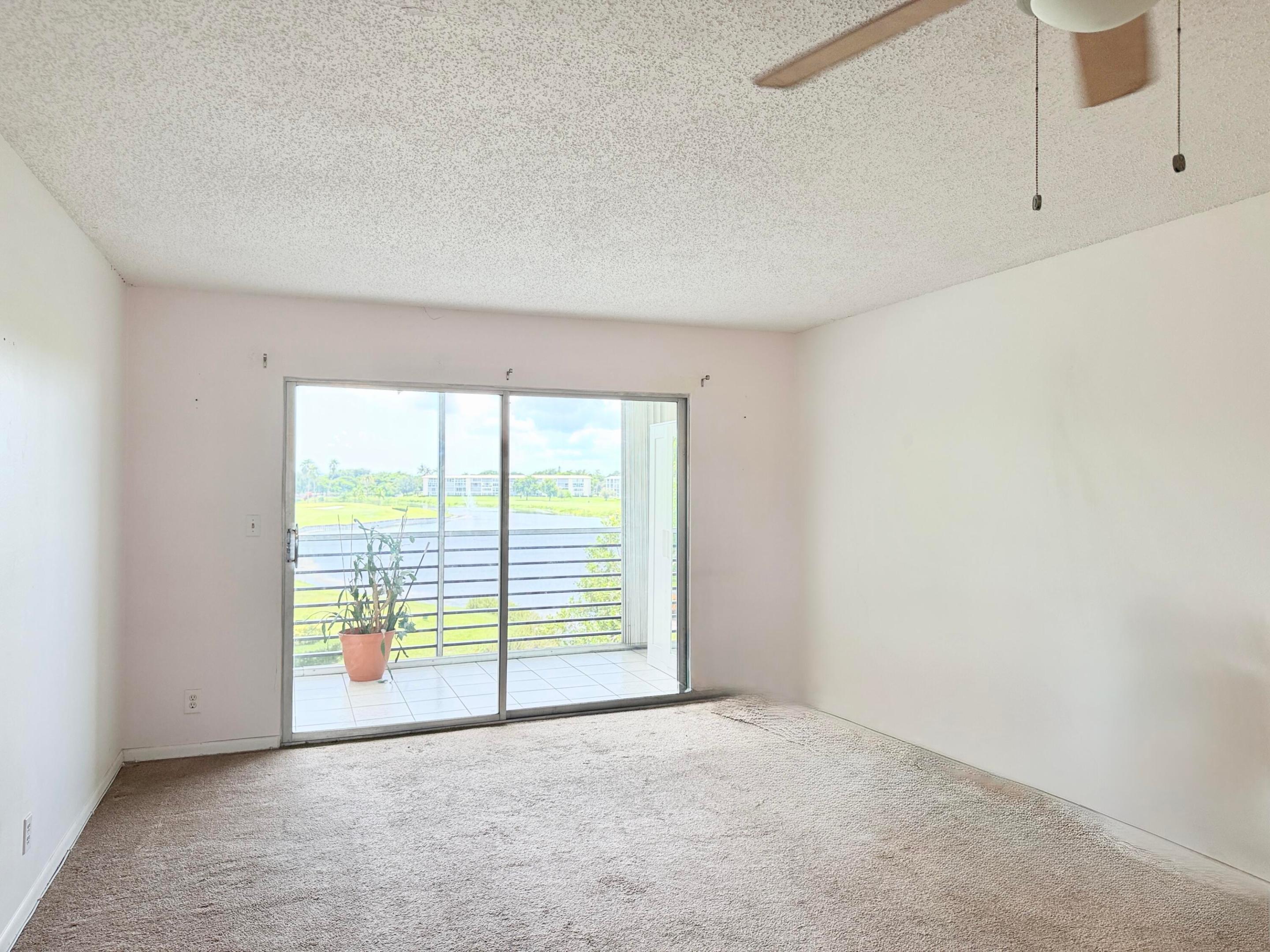 3205 Portofino Point B4 — photo