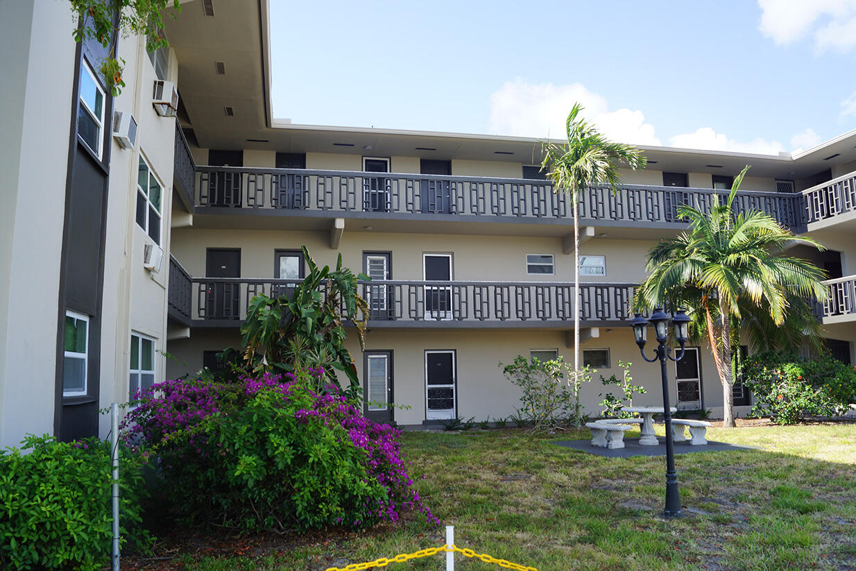 1250 E Sample Road #303, Pompano Beach, FL 33064 — photo 2