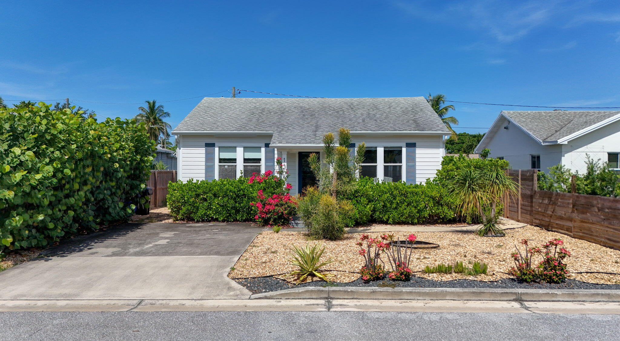 1305 N Palmway — photo
