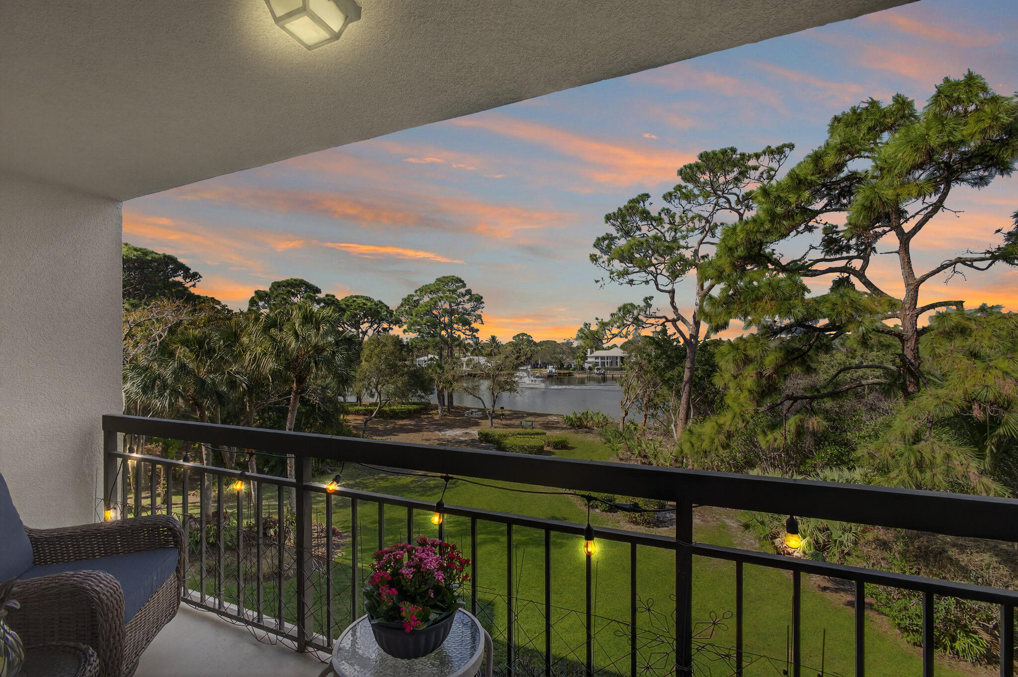 1901 Marina Isle Way 304 — photo