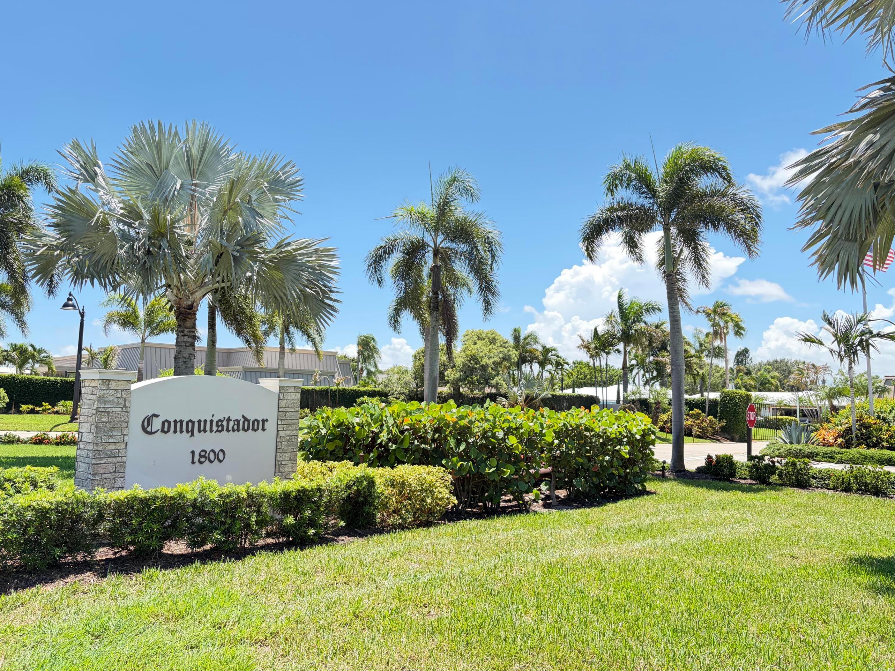 1800 SE Saint Lucie Boulevard 9-305 — photo