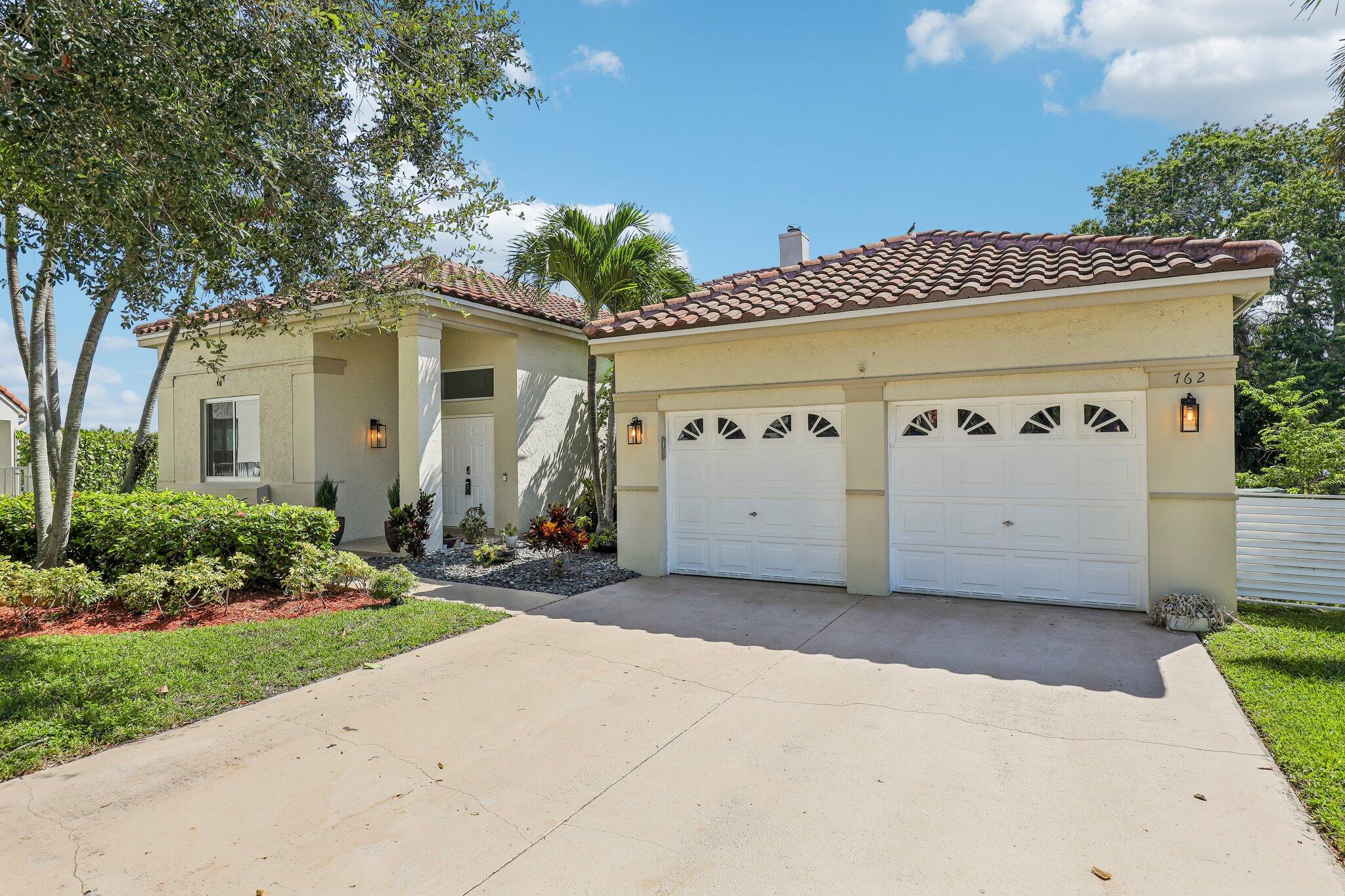 762 Heritage Drive — photo