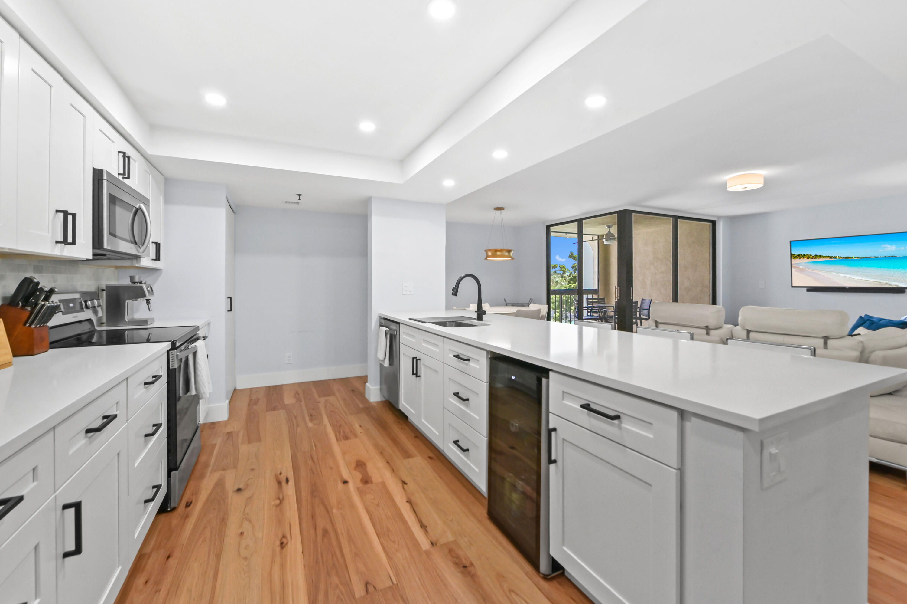955 Egret Circle 408 — photo