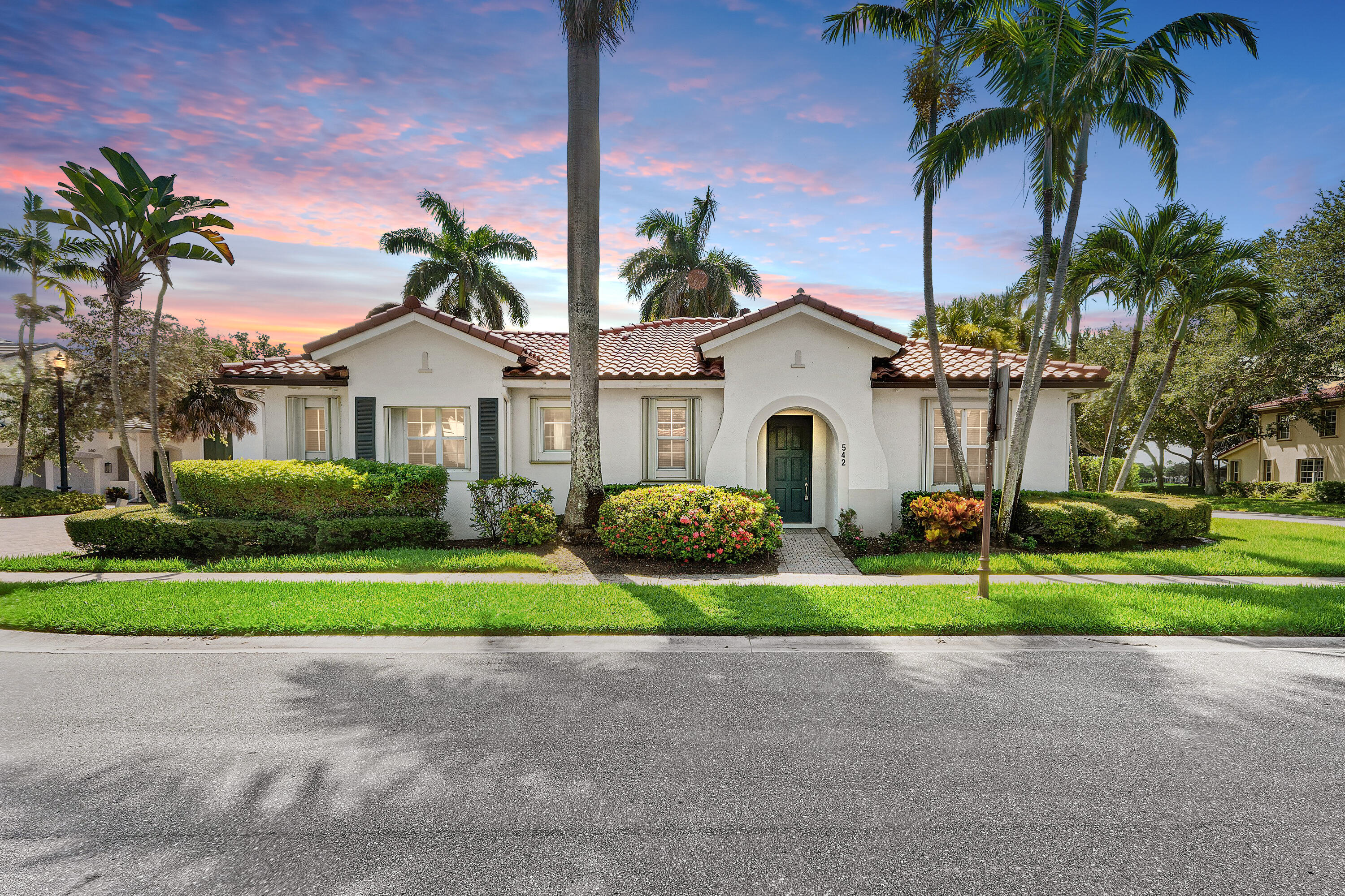 542 Tomahawk Court — photo