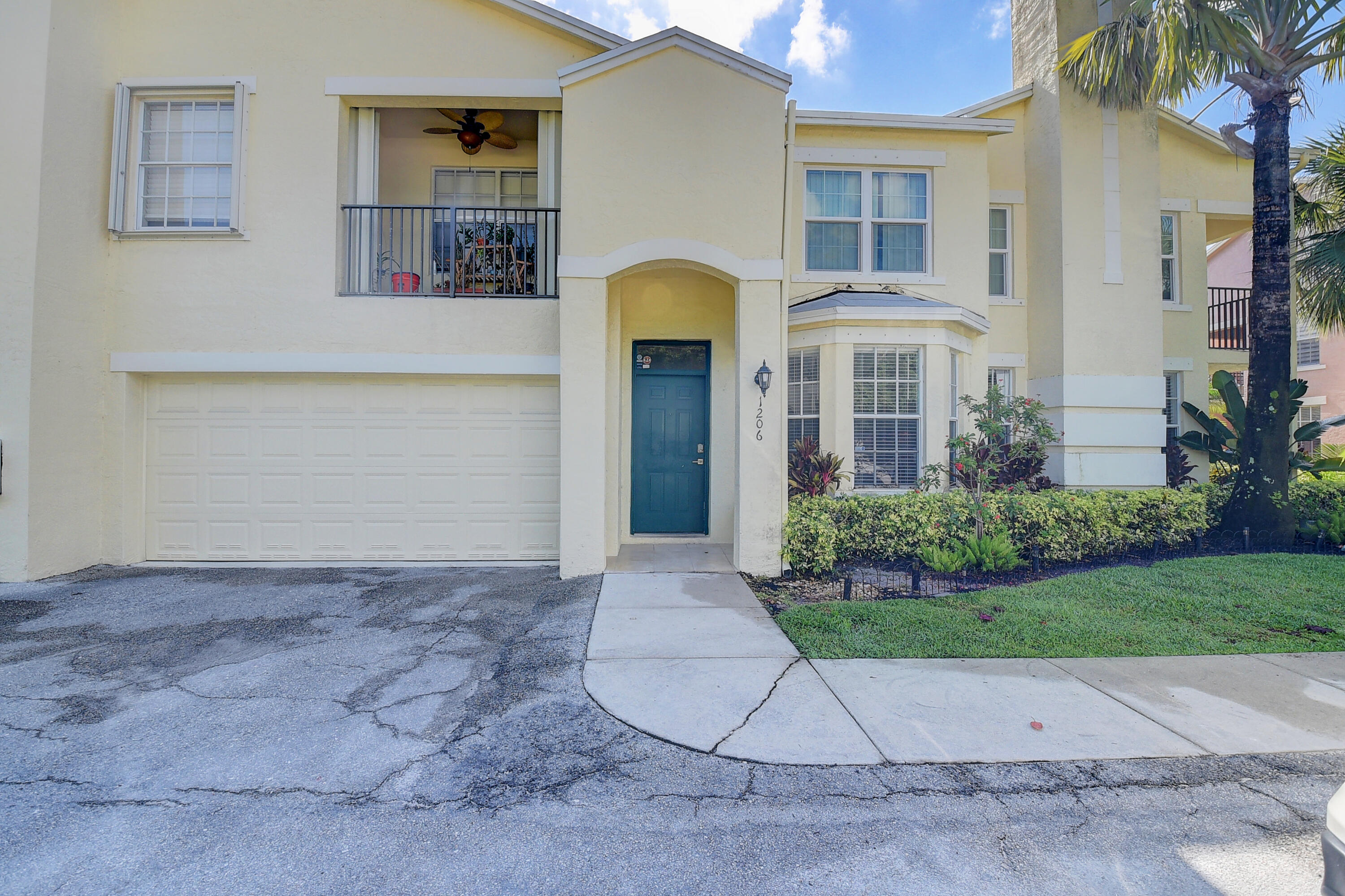 1206 Belmont Place — photo