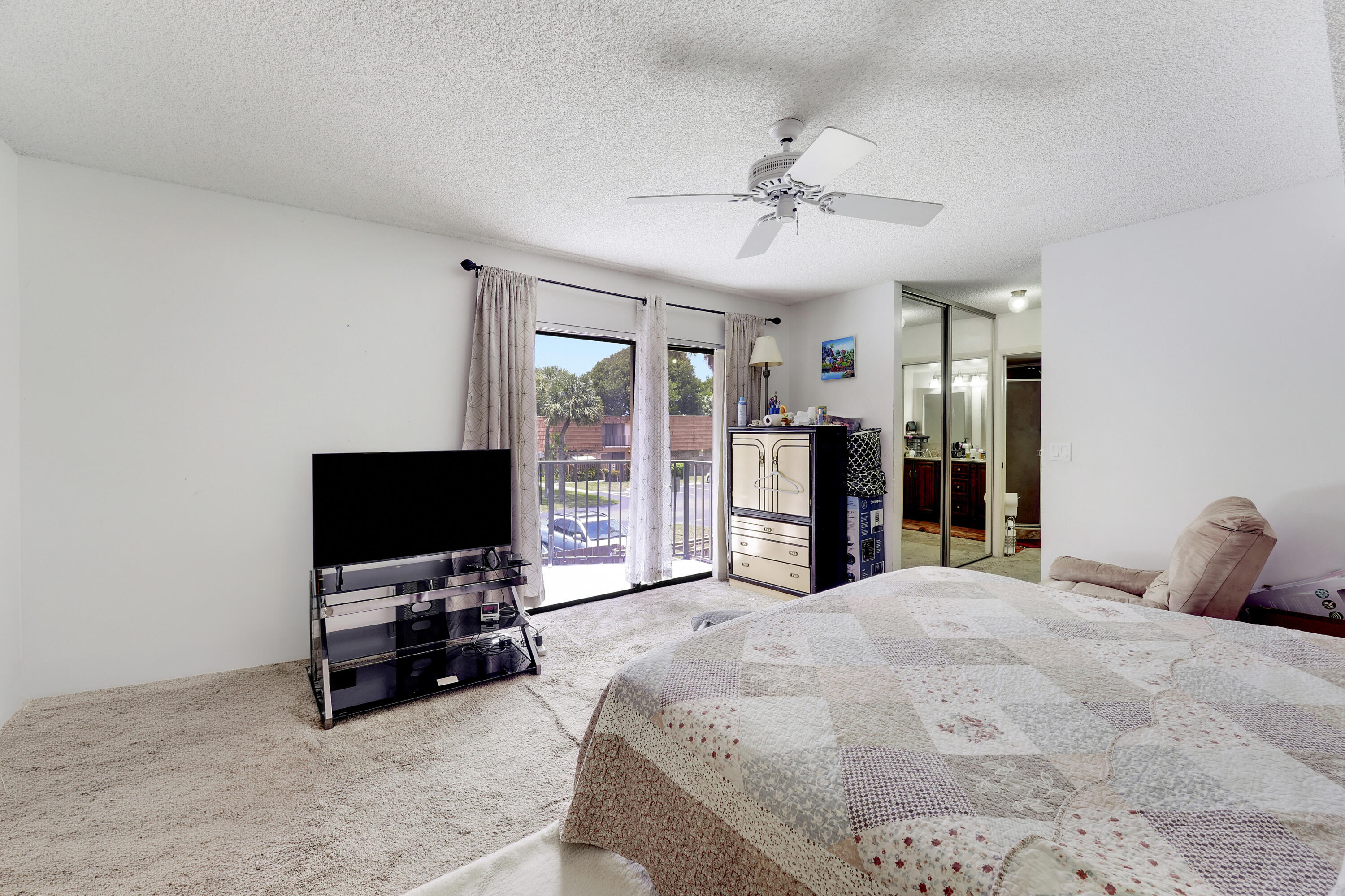 8389 N Coral Circle — photo