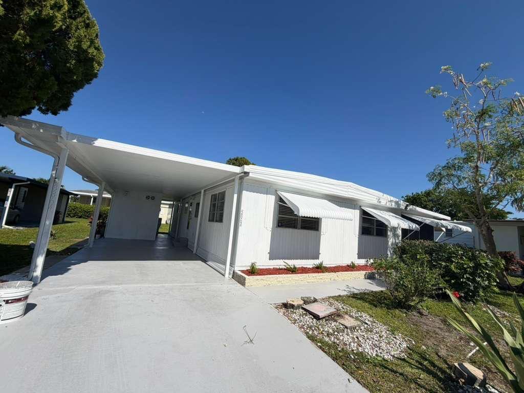 8864 Kings Drive — photo