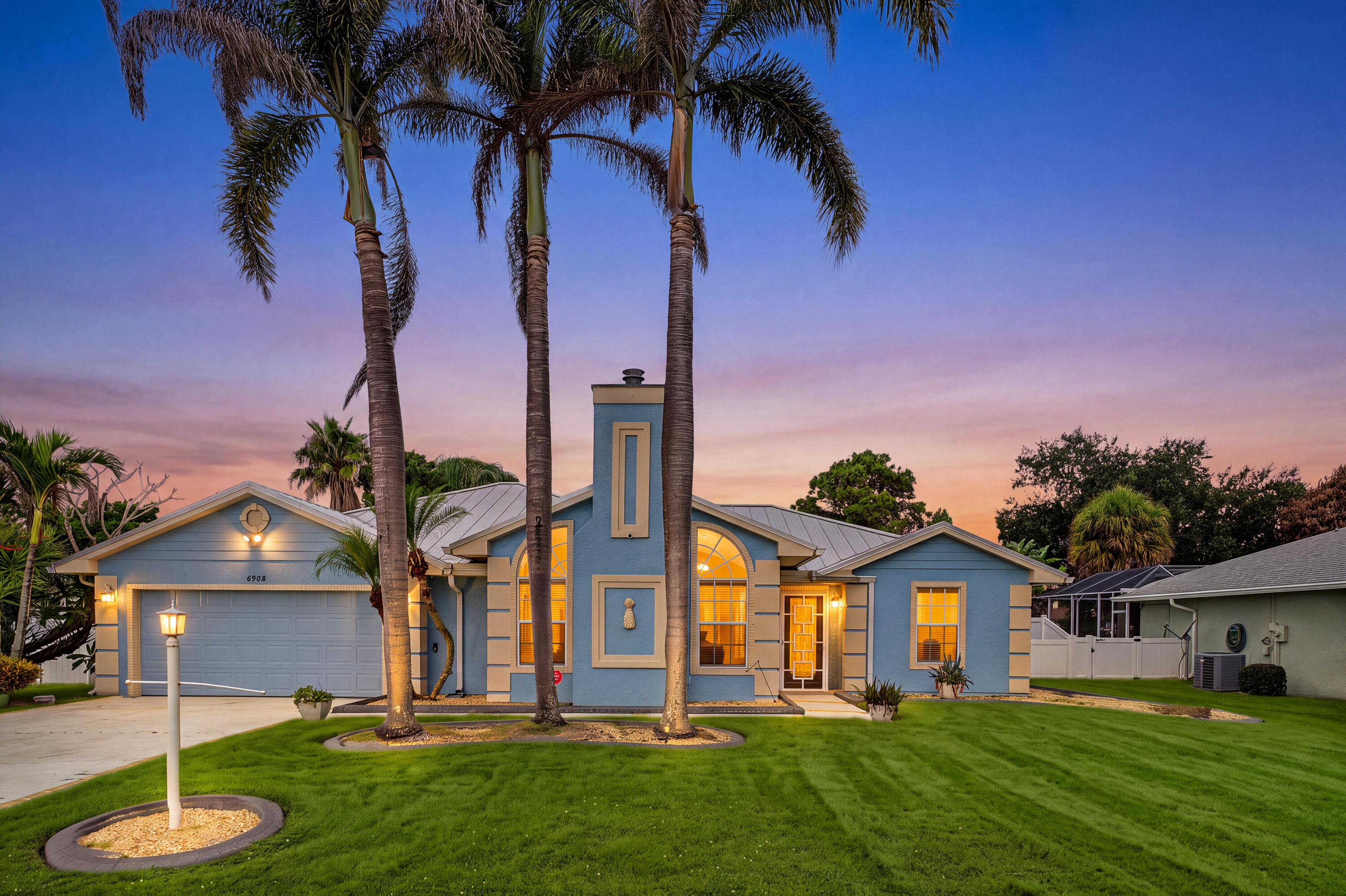 6908 Bronte Circle — photo