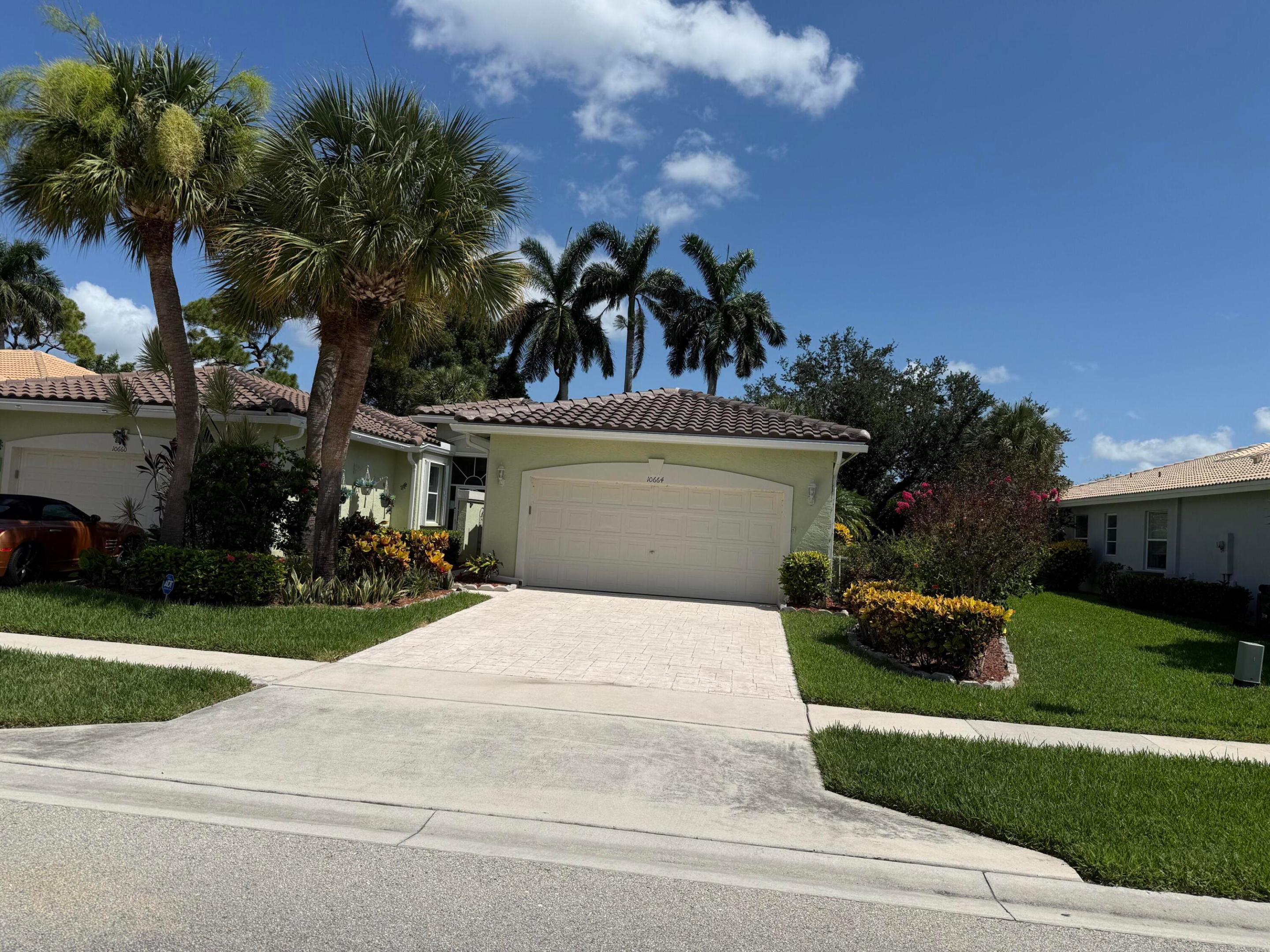 10664 Royal Caribbean Circle — photo