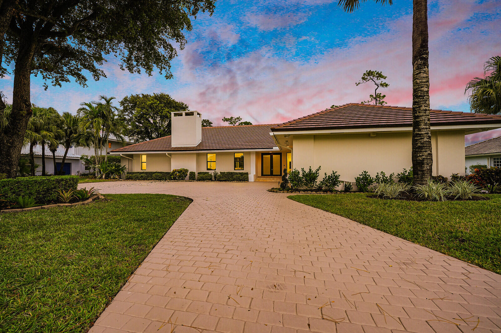 460 Glenbrook Drive — photo