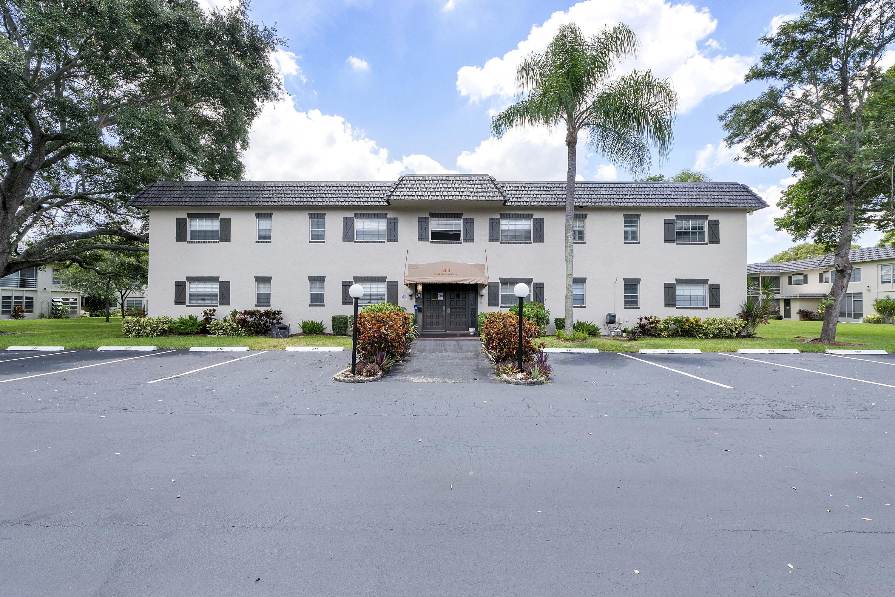 5661 SW 2nd Court 201 — photo