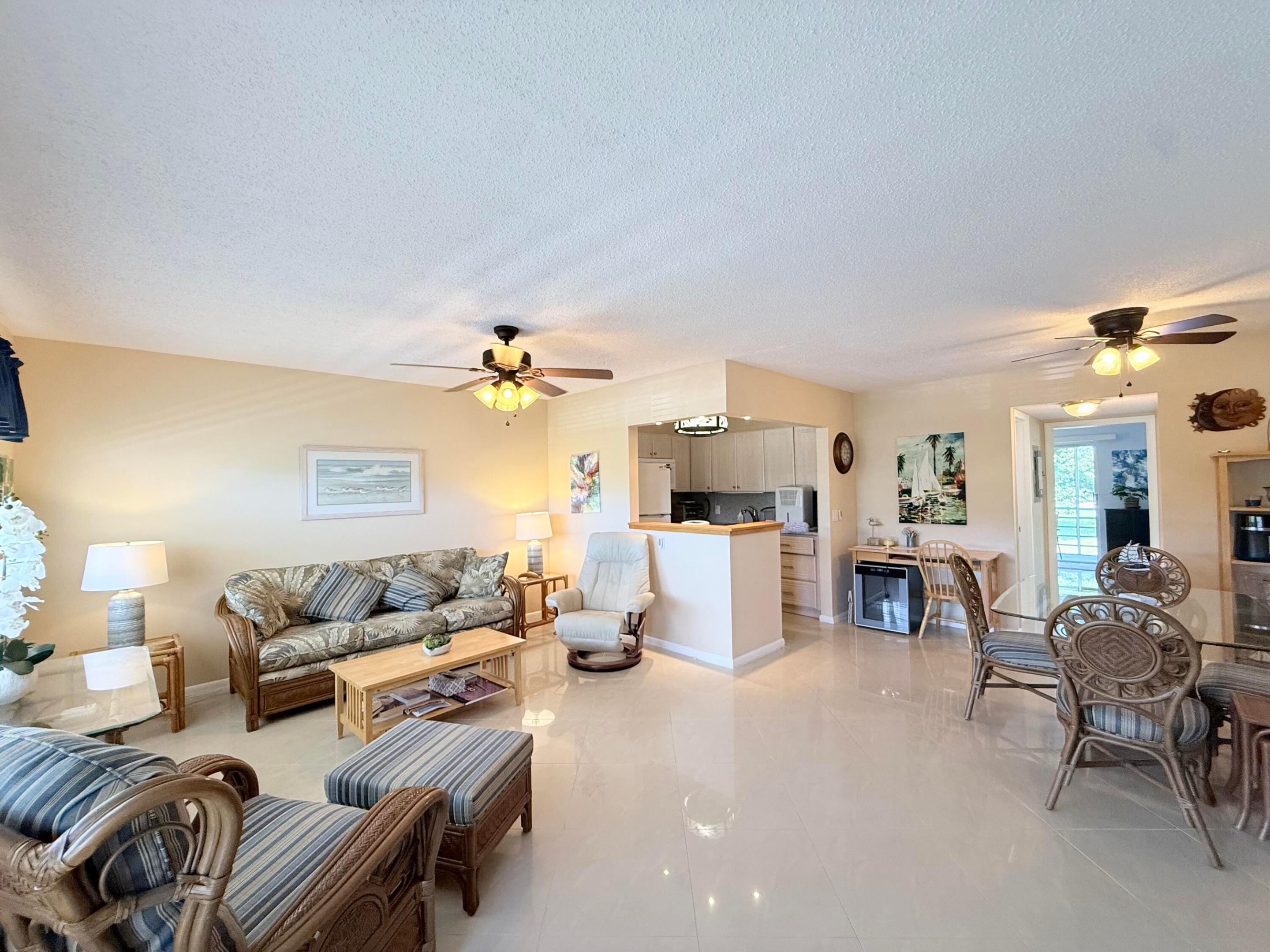 22 Markham a — photo