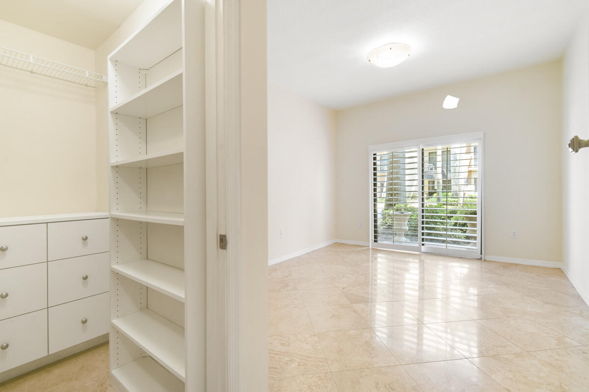 4905 Midtown Lane 2107 — photo